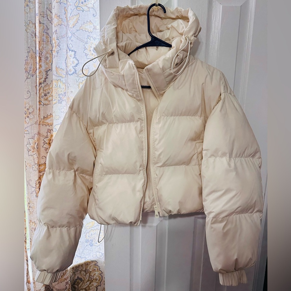 Puff jacket in off white